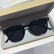 8 IMPORT SURENDRA - New Vintage Square Sunglasses Women Men Luxury Brand Small Round Sun Glasses Female Small Eyewear Oculos De Sol for Male Female Wicked Tender