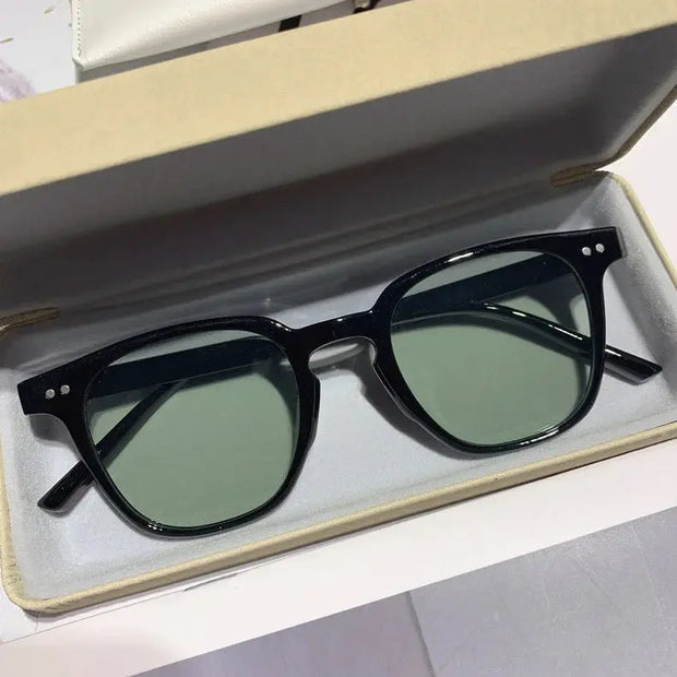 8 IMPORT SURENDRA - New Vintage Square Sunglasses Women Men Luxury Brand Small Round Sun Glasses Female Small Eyewear Oculos De Sol for Male Female Wicked Tender