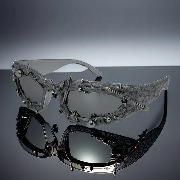 Spiked Shield Wraparound Sunglasses – Futuristic Punk Edge  display picture 3