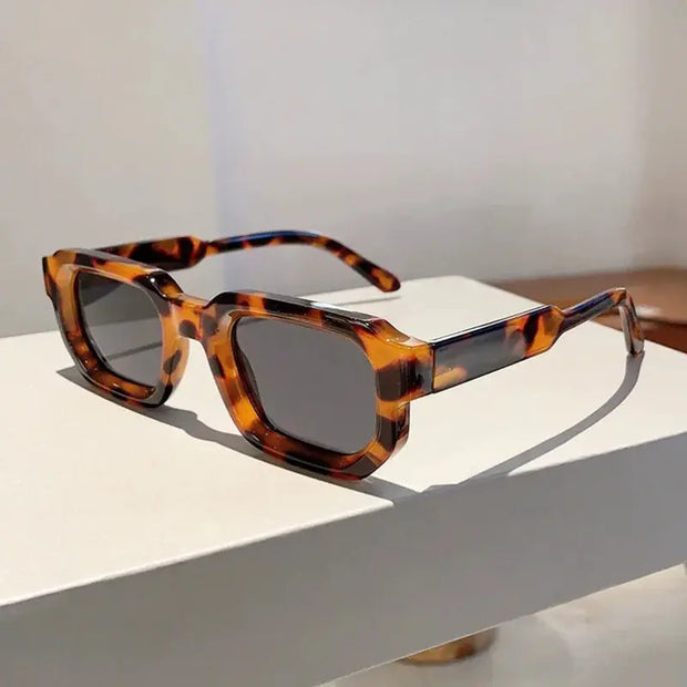 Surendra 24 - Vintage Rectangle Frame Sunglasses Men Fashion Retro Sun Glasses Luxury Brand Design UV400 Shades Eyewear Women Goggles Wicked Tender