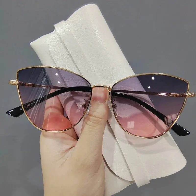 Diff Gold Frame Cat-Eye Sunglasses with Pink-Purple Gradient Lenses Becky V Cateye Sunglasses | Gold & Peach Mirror | DIFF Eyewear main image 4