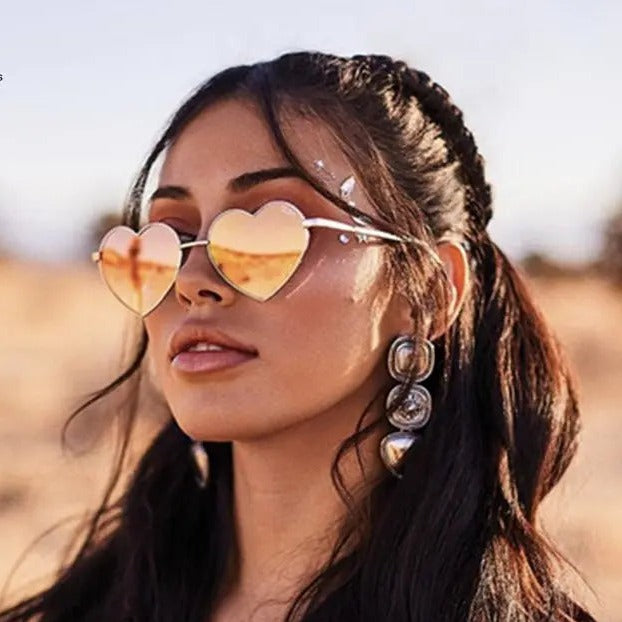Heartbeat - Mirrored Heart Sunglasses Bad Bunny Heart 