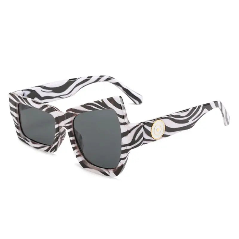 Super Fun Asymmetric Black & White Cat Eye Sunglasses OVERSIZED Exaggerated Classy Elegant Modern Retro Cat Eye  main image 2